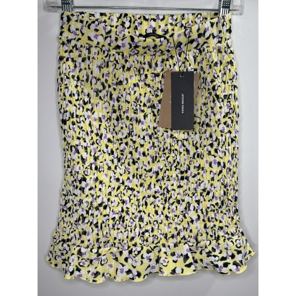 Vero Moda NWT‎ Flare Skirt Multicolor Light Yellow Floral Smocked Ruffles XS